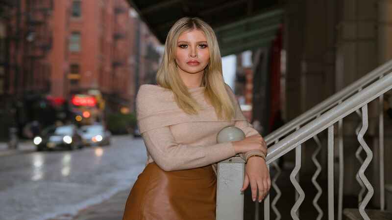 Sophia Hutchins Age, Height, and Life as a Young Entrepreneur